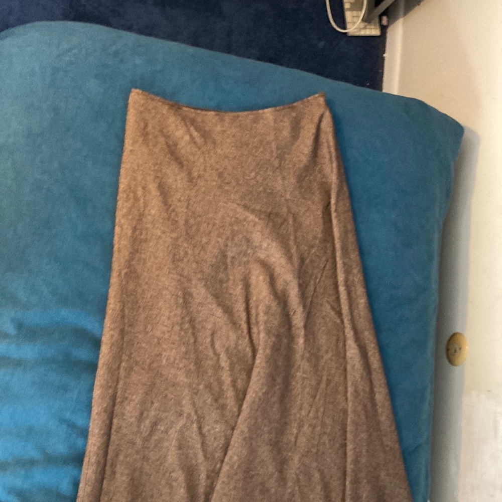 2/$15  EUC Swishy awesome long skirt